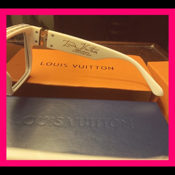LV Sunglasses - Picture 4 of 4